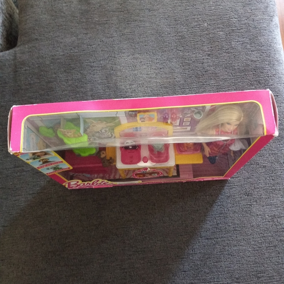 2013 Barbie Animal Biologist - Picture 6 of 7